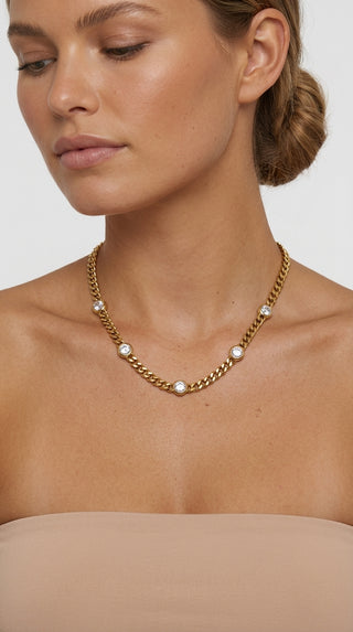 ALEGA Elowen Zirconia Station Curb Chain Necklace 02