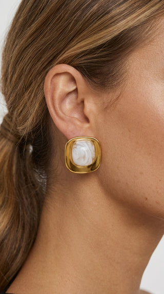ALEGA Vivienne Resin Cabochon Studs 02
