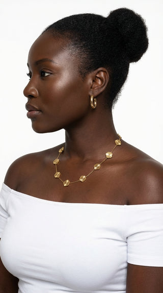 ALEGA Isobel Five-Petal Clover Station Necklace regenerated