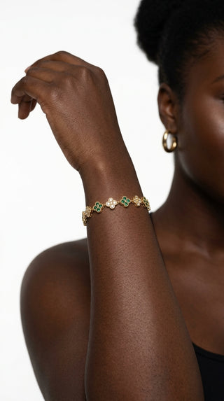 ALEGA Vivienne Crystal Clover Bracelet 03