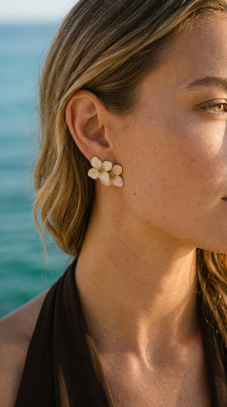 ALEGA Aurelia Enamel Petal Studs 04