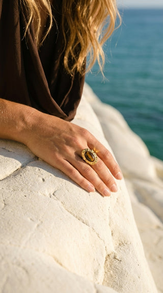 ALEGA Juliette Tiger Eye Cabochon Ring 04