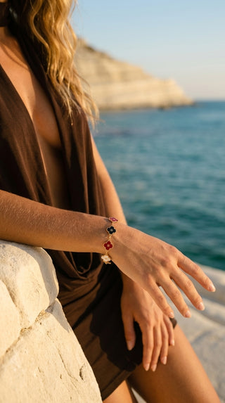 ALEGA Sylvaine Enamel Clover Charm Bracelet 04