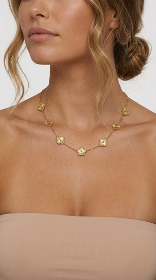 ALEGA Isobel Five Petal Clover Station Necklace 07