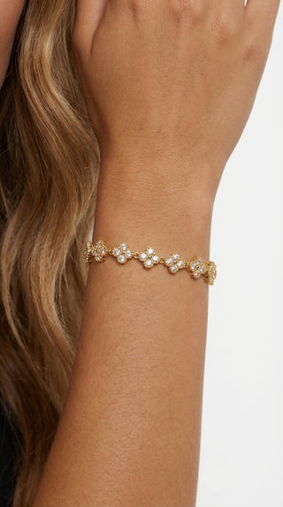 ALEGA Vivienne Crystal Clover Bracelet 07