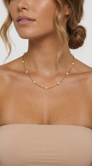 ALEGA Elara Pearl Station Necklace 07