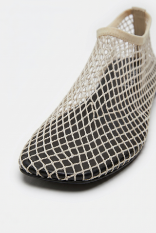 Selene Mesh Flat