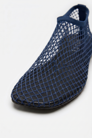 Selene Mesh Flat